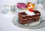 Рецепт шоколадно-малиновых замороженных пирожных