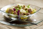 Рецепт картофельного салата с травами и анчоусами