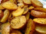 Рецепт жареного молодого картофеля с чесноком и зеленью