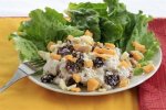 Новогодний рецепт: Салат из индейки с грушей и курагой