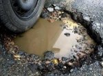 ГИБДД Ростова потребовала от мэрии в  срочном порядке устранить ямы на дорогах