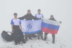Группа сотрудников МВД Адыгеи в честь годовщины Победы покорили вершину горы Джамарук