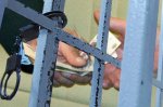В Шахтах заключенный был оштрафован за попытку дать взятку сотруднику ГУФСИН