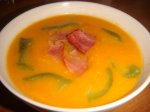 Рецепт: суп из тыквы и помидоров с беконом