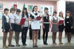 Общешкольная линейка прошла в школе № 1 ко Дню освобождения Белой Калитвы