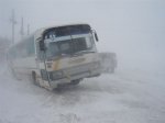 На трассе в Выселковском районе Краснодарского края эвакуировали 30 пассажиров застрявшего автобуса