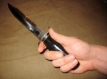В Аксае мужчина сделав замечание шумной компании получил нож в грудь