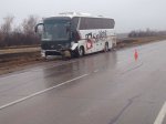 В Волгоградской области пассажирский автобус столкнулся с Ладой Приора