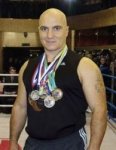 В Ростове в ДТП пострадал чемпион мира по кикбоксингу, требуется помощь