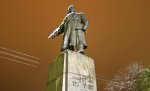 В Волгограде ремонт памятника летчику-герою Хользунову начали на 3 месяца позже