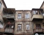 В Ростове жильцы отказываются покидать аварийный дом