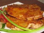 Куриное филе, запеченное в сыре и сухарях