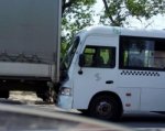 В Ростове в ДТП маршрутки и грузовика пострадали пять человек