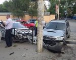 В Ростове после тройного ДТП иномарка сбила девушку-пешехода