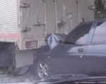 В Ростове водитель легковушки «припарковался» в стоящий грузовик
