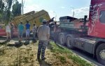 10-тонный кран упал на «Опель-Астра» в городе Шахты