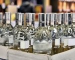 Донские гаишники задержали 18 000 бутылок вина без документов