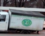 В ЗЖМ Ростова колесо «Газели» попало в открытый люк