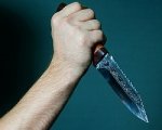 В Ростове пенсионер во время пьянки ударил ножом женщину