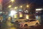Погибла девушка, которую затянуло потоком воды под машину в Ростове