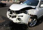 Nissan Juke врезался в Hyundai Solaris на встречке, женщина-водитель погибла