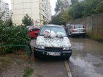 В Ростове Mitsubishi закидали мусором за неправильную парковку