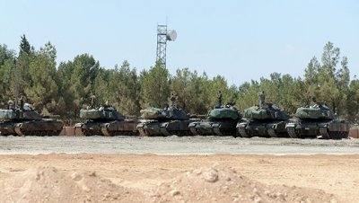 Генштаб Турции сообщил о потери связи с двумя военными на севере Сирии