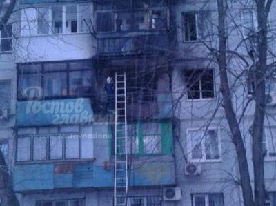 На улице Беляева мужчина спрыгнул с третьего этажа, спасаясь от пожара