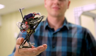Сотрудники Калифорнийского университета разработали робота-паркурщика