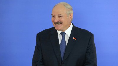 Лукашенко подарил на Новый год Кучме петуха, а получил книгу Макиавелли