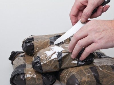 В Ростове полграмма наркотиков нашли у прохожего в куртке