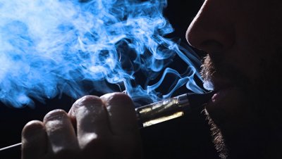 Электронные сигареты эквивалентны табакокурению, считает эксперт