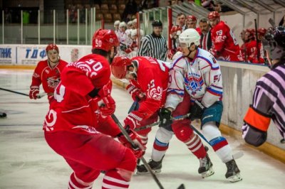 Хоккеисты «Ростова» уступили «Славутичу» во втором домашнем матче