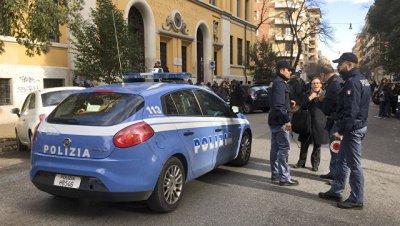 Студенты Болонского университета снова устроили бои с полицией