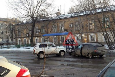 В машину с ученицей автошколы врезалась «Нива» на полном ходу в Новочеркасске