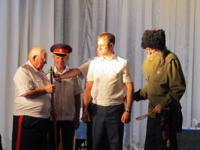 18 августа в  ДК имени Чкалова прошел Большой круг казаков Усть-Белокалитвинского юрта