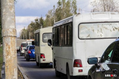 В ход пошла бита: в Ростове подрались водитель маршрутки и пассажир