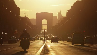 Главы государств и правительств прибыли к Триумфальной арке в Париже