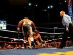 Американский боксер выбил белорусского чемпиона за пределы ринга