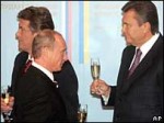Путин в Киеве похвалил Януковича 