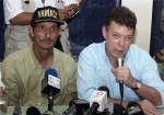 Бывший колумбийский министр сбежал от боевиков на седьмой год плена