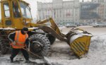 На улицах Москвы работают более девяти тысяч снегоуборочных машин