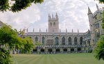 В колледже Оксфордского университета обнаружены зажигательные бомбы