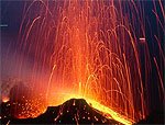 У берегов Италии началось извержение вулкана Стромболи