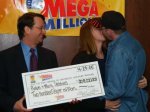 Два американца выиграли 370 миллионов долларов в лотерею