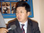 Киргизскому оппозиционеру простили шутку про 100 тысяч долларов