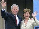 В турне Буша сопровождают протесты 