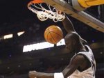 Баскетбольные акробаты прервали матч чемпионата НБА