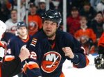 Хоккеист НХЛ дисквалифицирован за удар соперника клюшкой в лицо