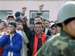 Защитница киргизских заключенных перешла на сторону оппозиции